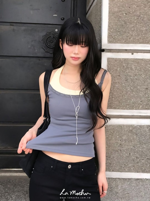 假兩件繞脖拼蕾絲肩帶背心